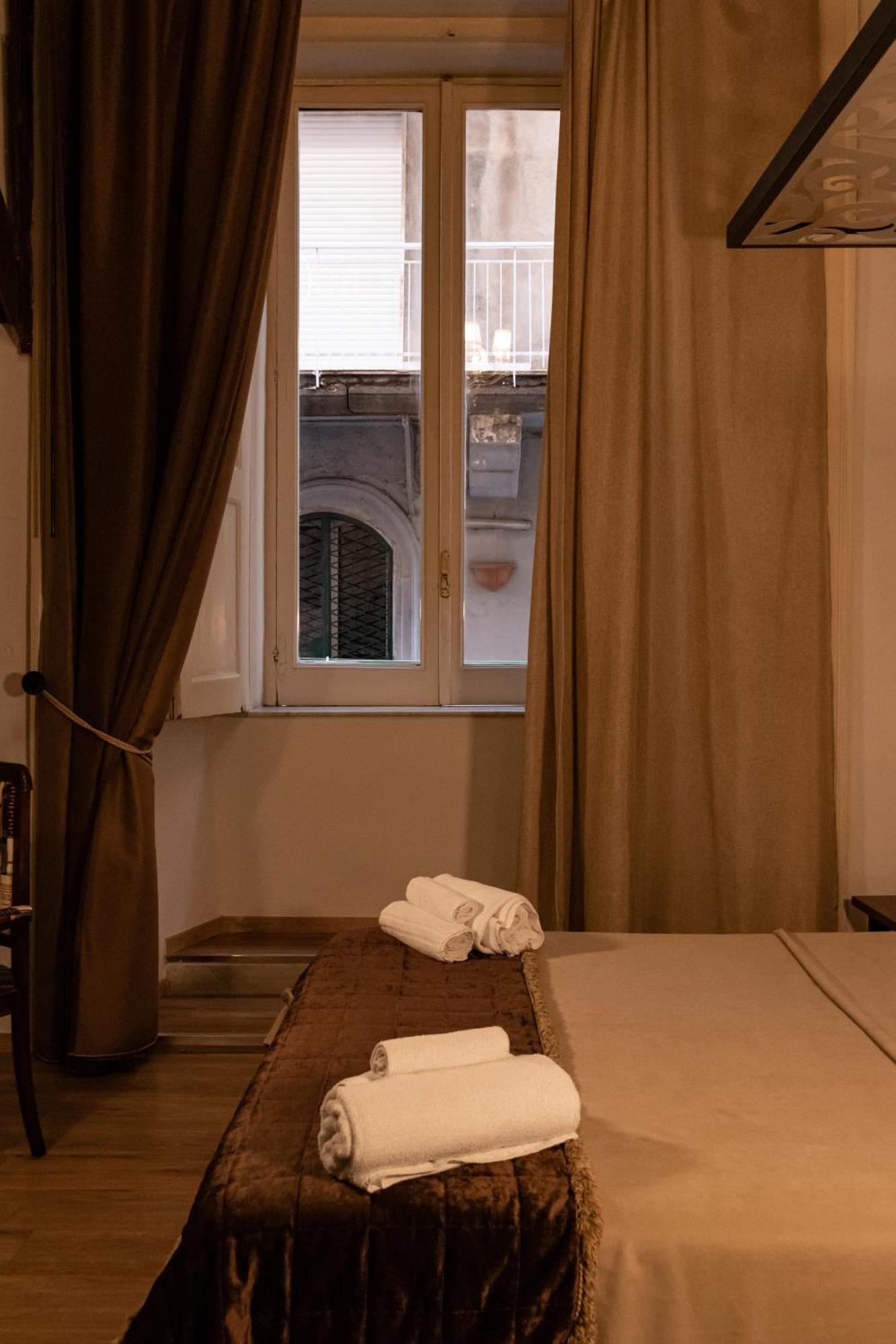Duomo Luxury Suites Naples Exterior photo