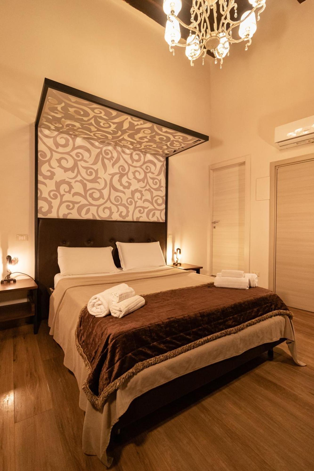 Duomo Luxury Suites Naples Exterior photo